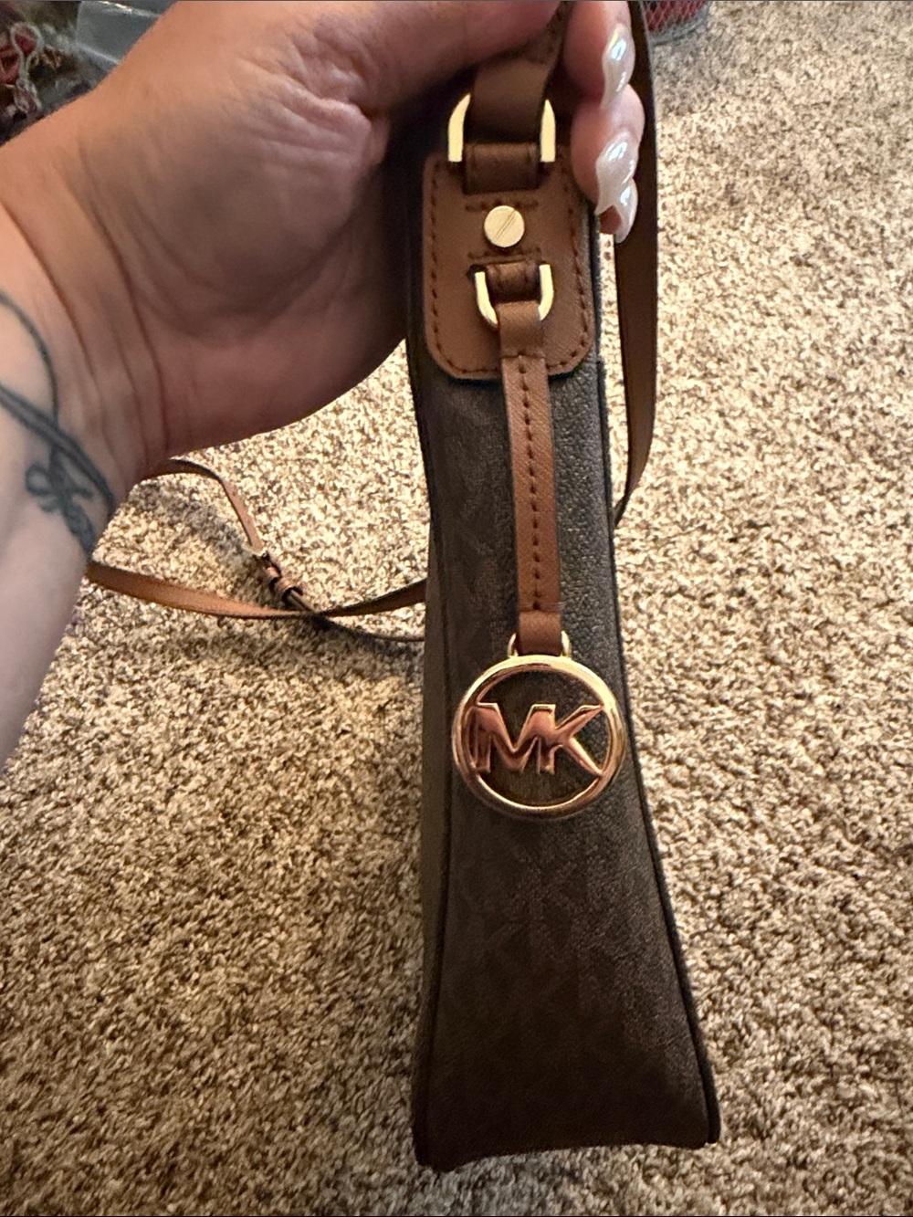 Matching Micheal Kors purse & wallet - Picture 5 of 9